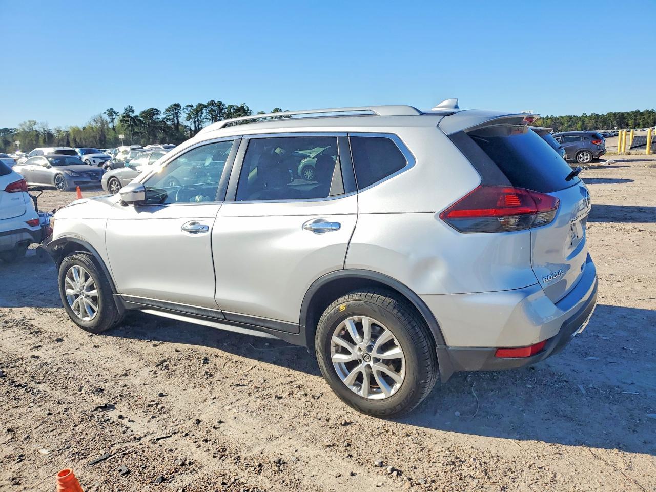 2018 NISSAN ROGUE
