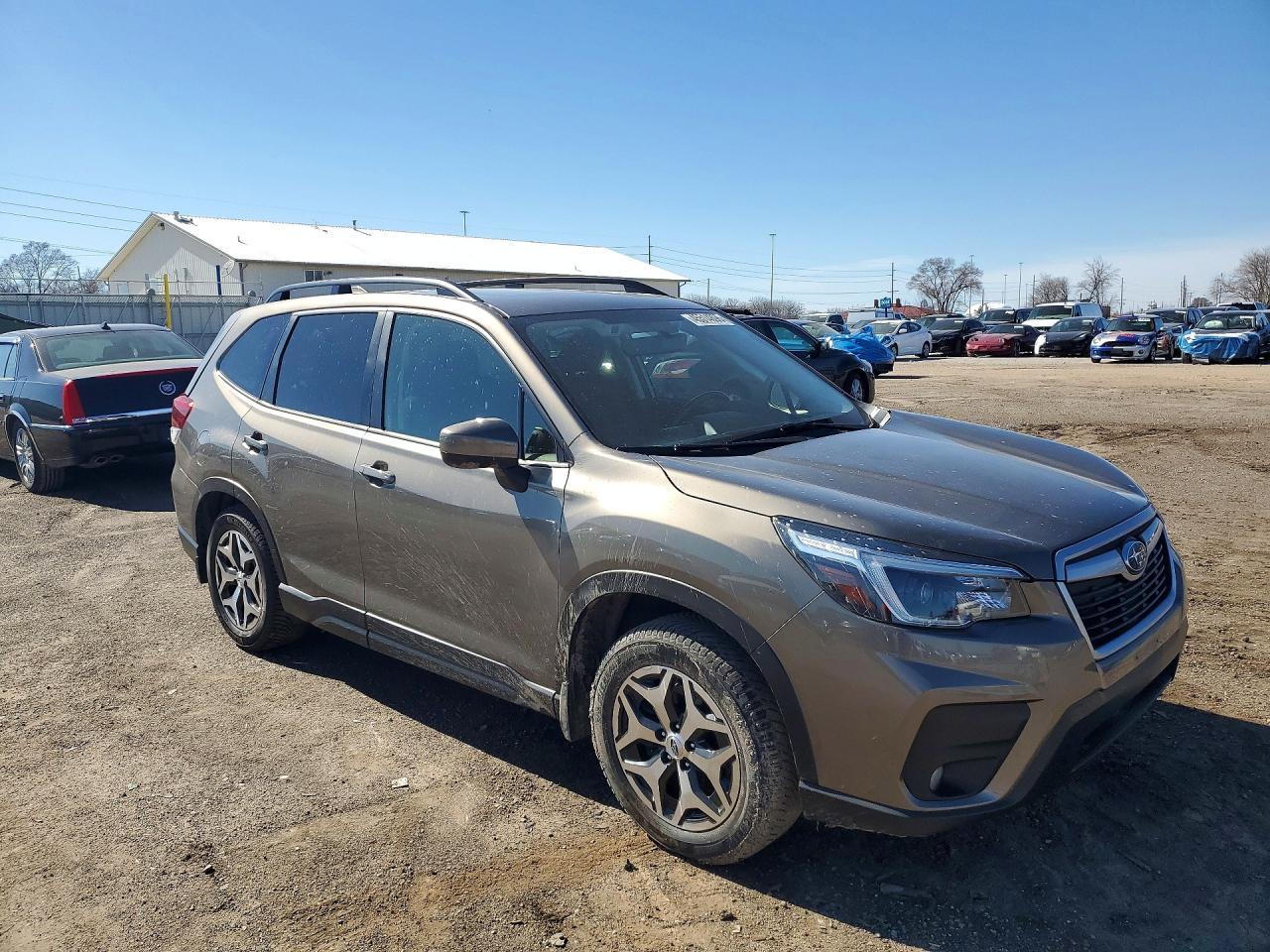 2021 SUBARU FORESTER