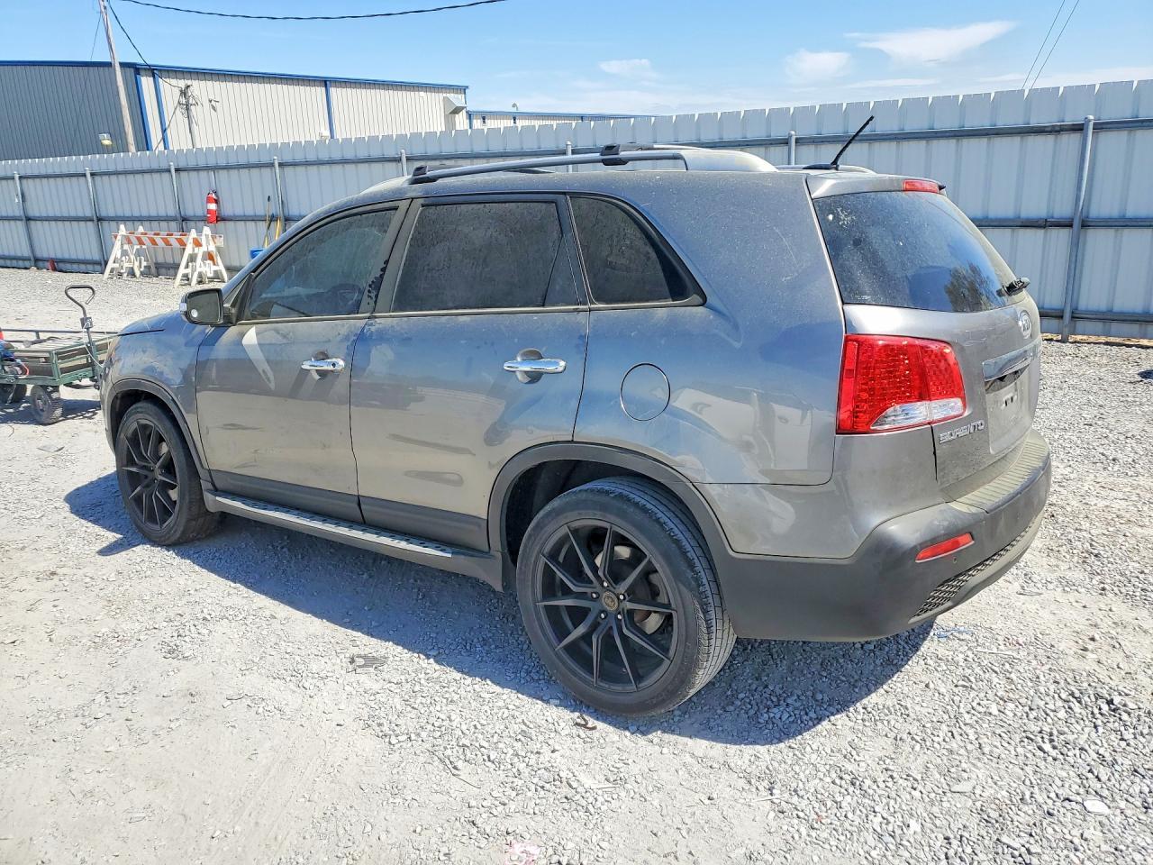 2013 KIA SORENTO