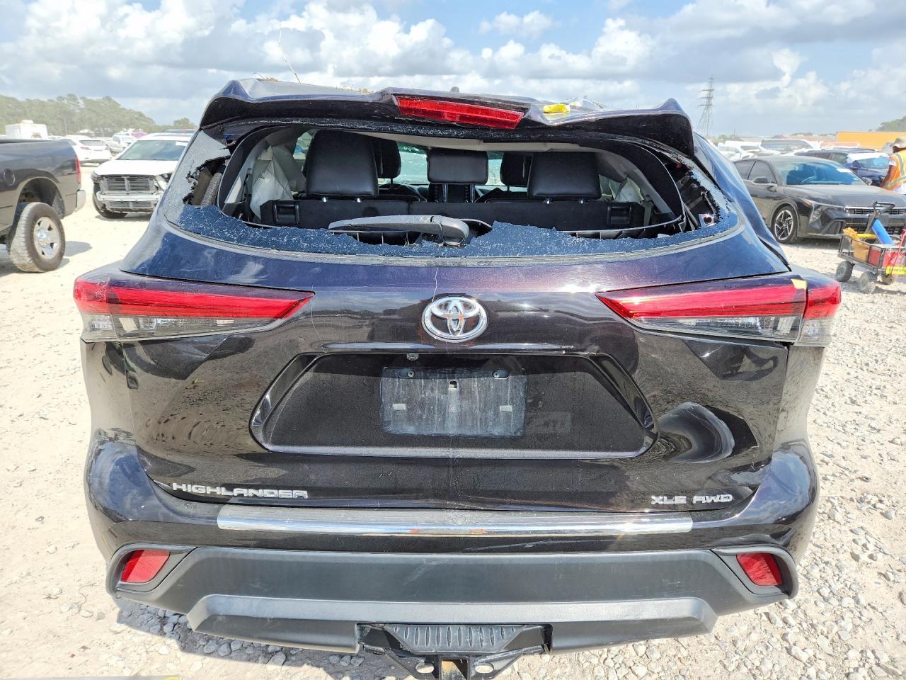 2020 TOYOTA HIGHLANDER