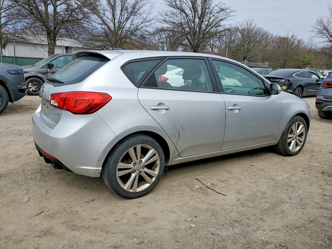 2011 KIA FORTE