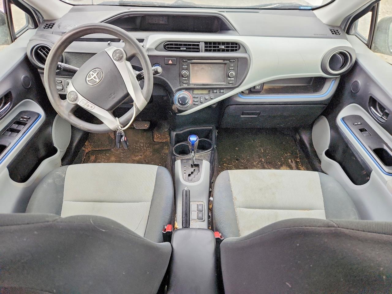 2012 TOYOTA Prius c
