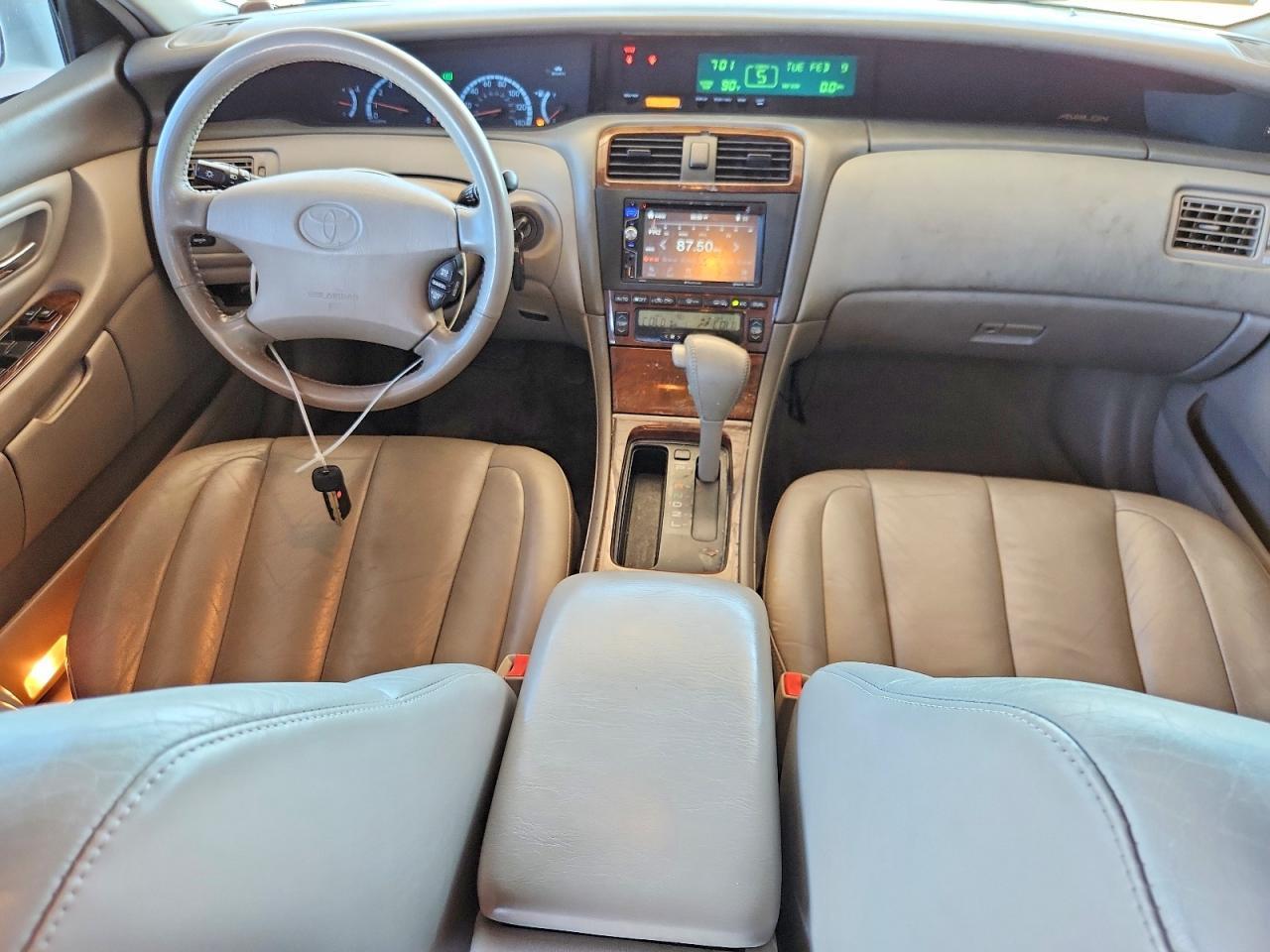 2000 TOYOTA Avalon