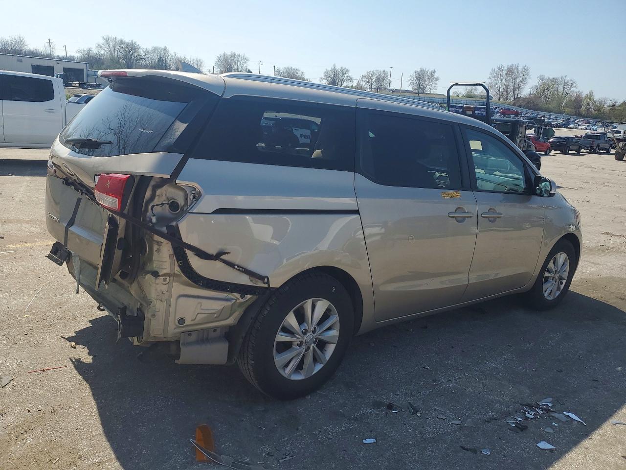 2016 KIA SEDONA