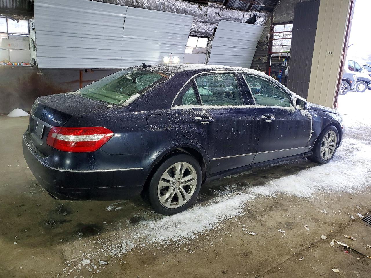 2010 MERCEDES-BENZ E-Class