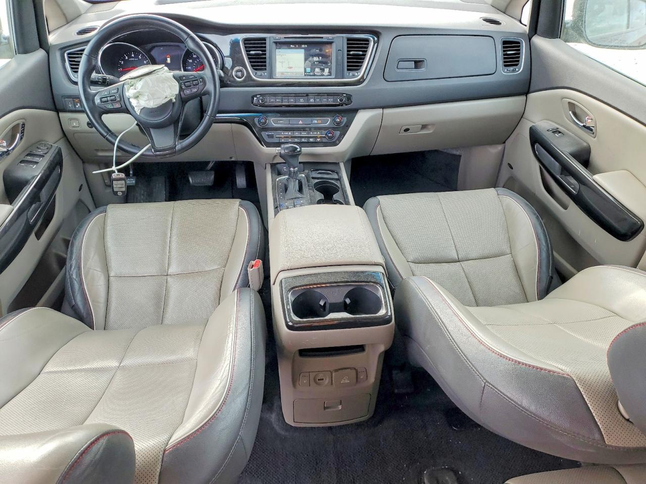 2016 KIA SEDONA