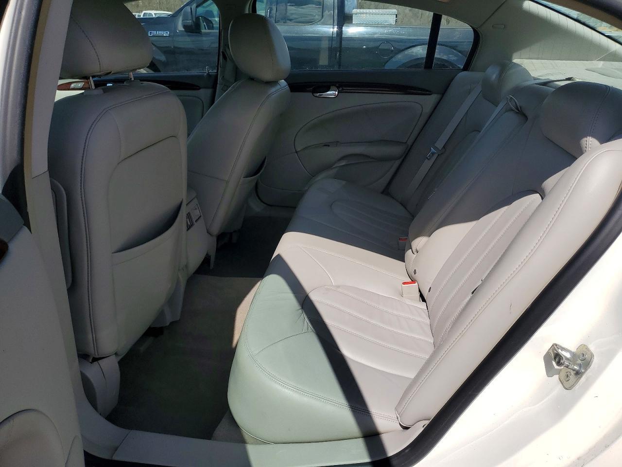 2010 BUICK Lucerne