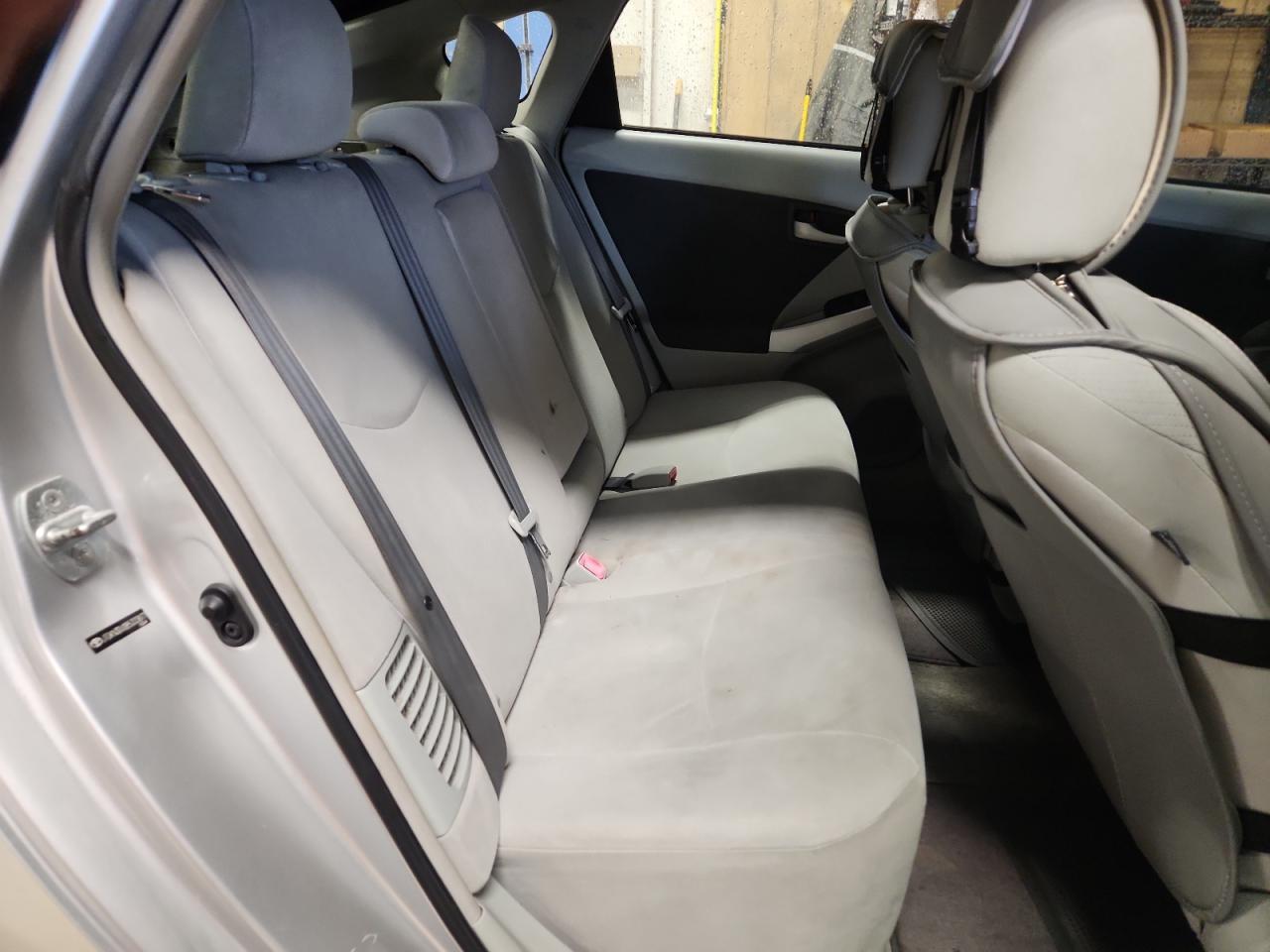 2011 TOYOTA PRIUS