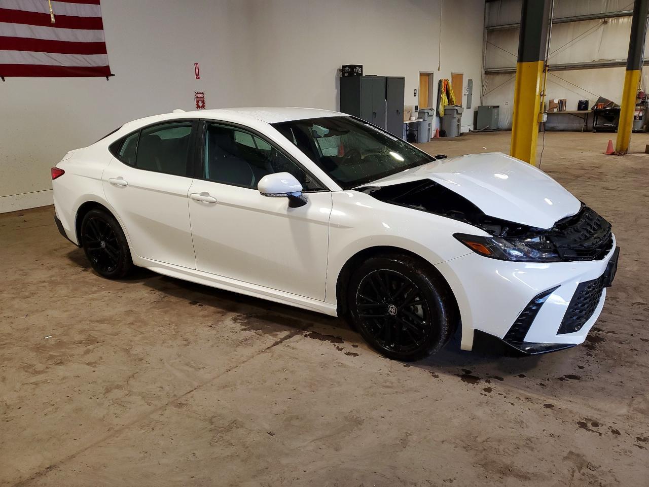 2025 TOYOTA CAMRY