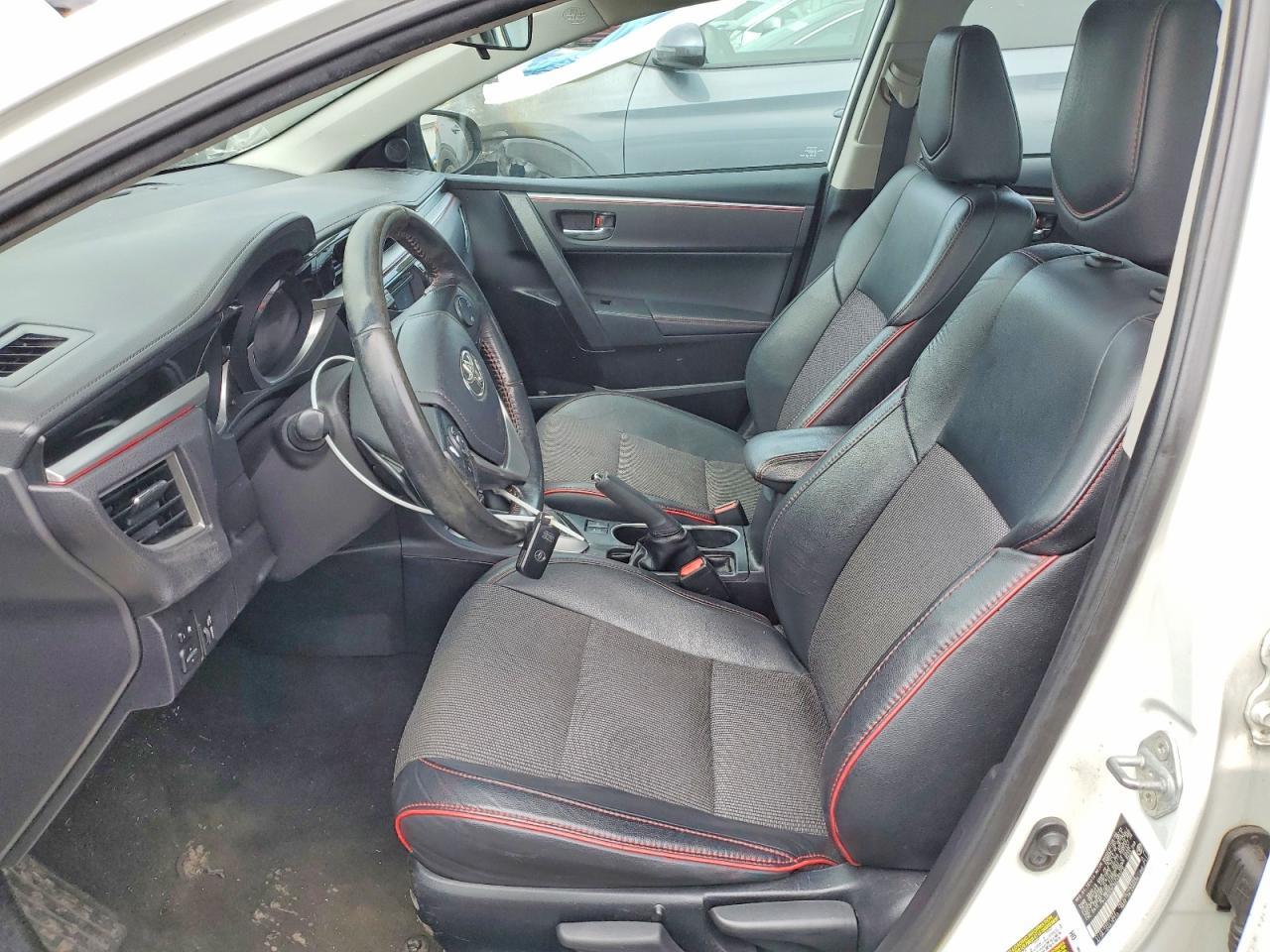2016 TOYOTA COROLLA