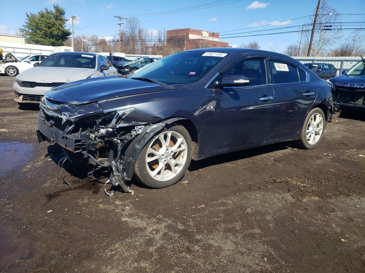 2013 NISSAN Maxima