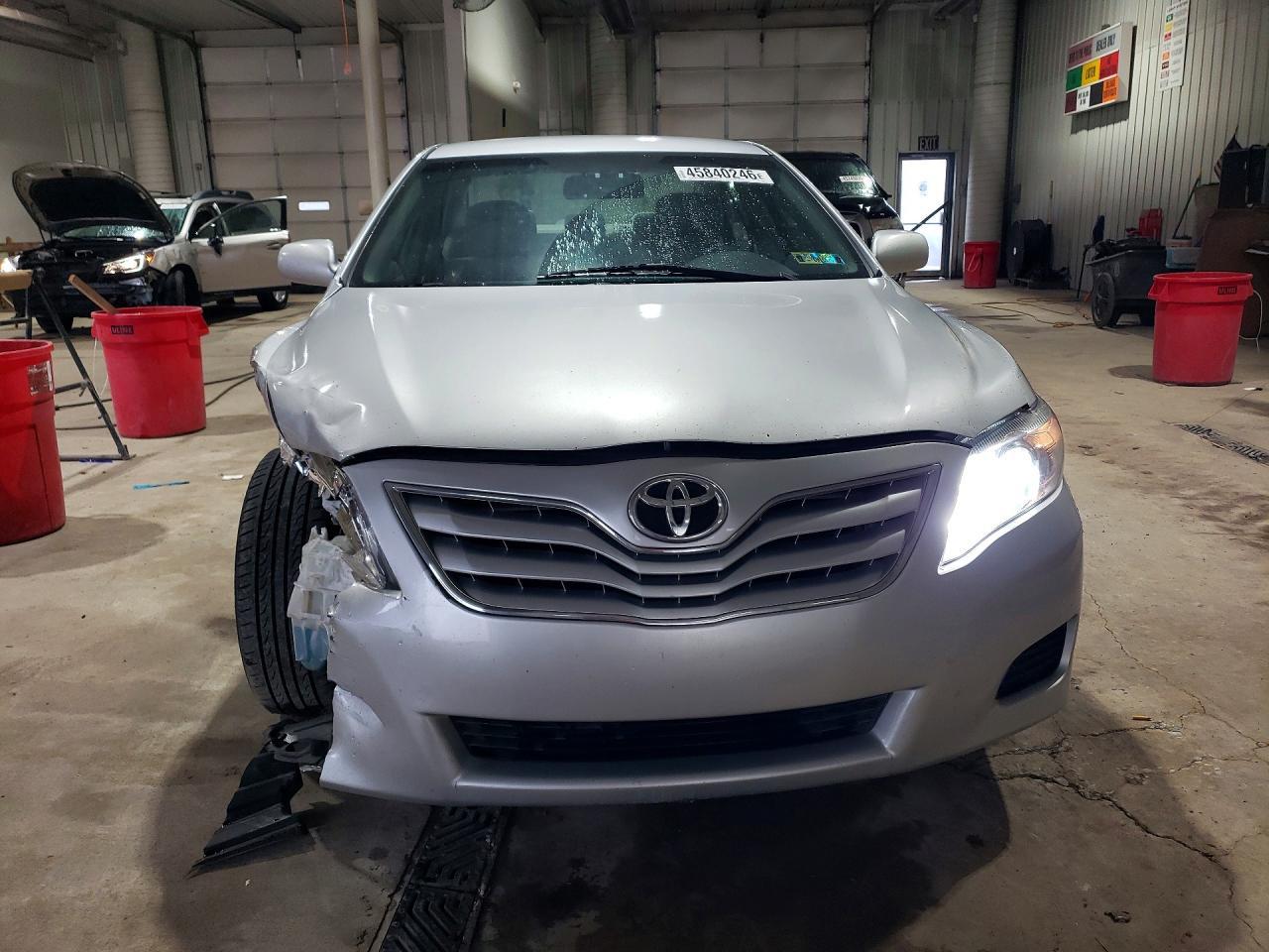 2010 TOYOTA CAMRY