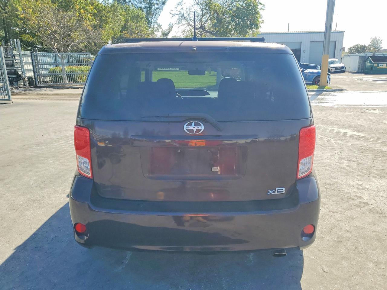 2011 SCION xB