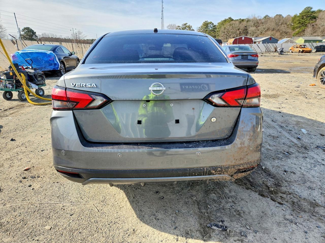 2025 NISSAN VERSA