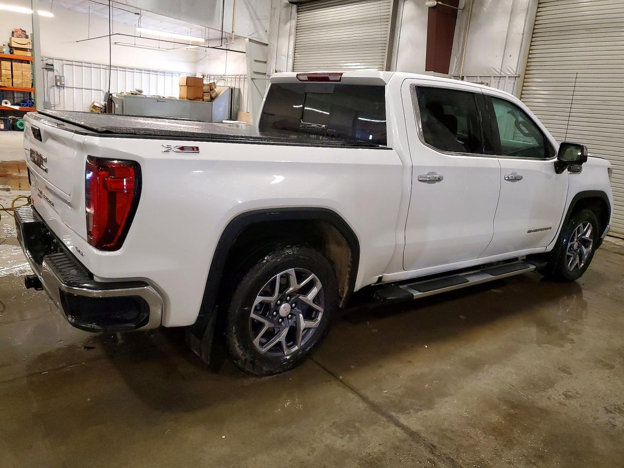 2024 GMC Sierra