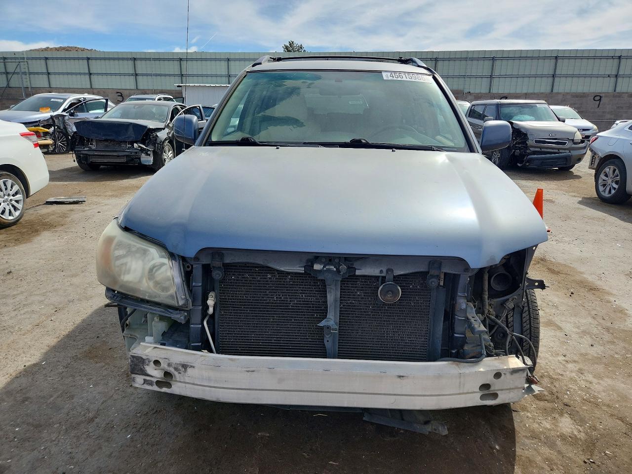 2004 TOYOTA HIGHLANDER