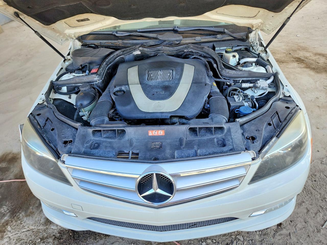 2011 MERCEDES-BENZ C-CLASS