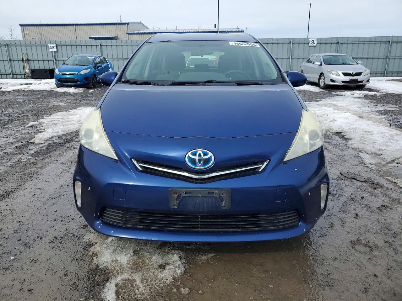 2014 TOYOTA PRIUS V