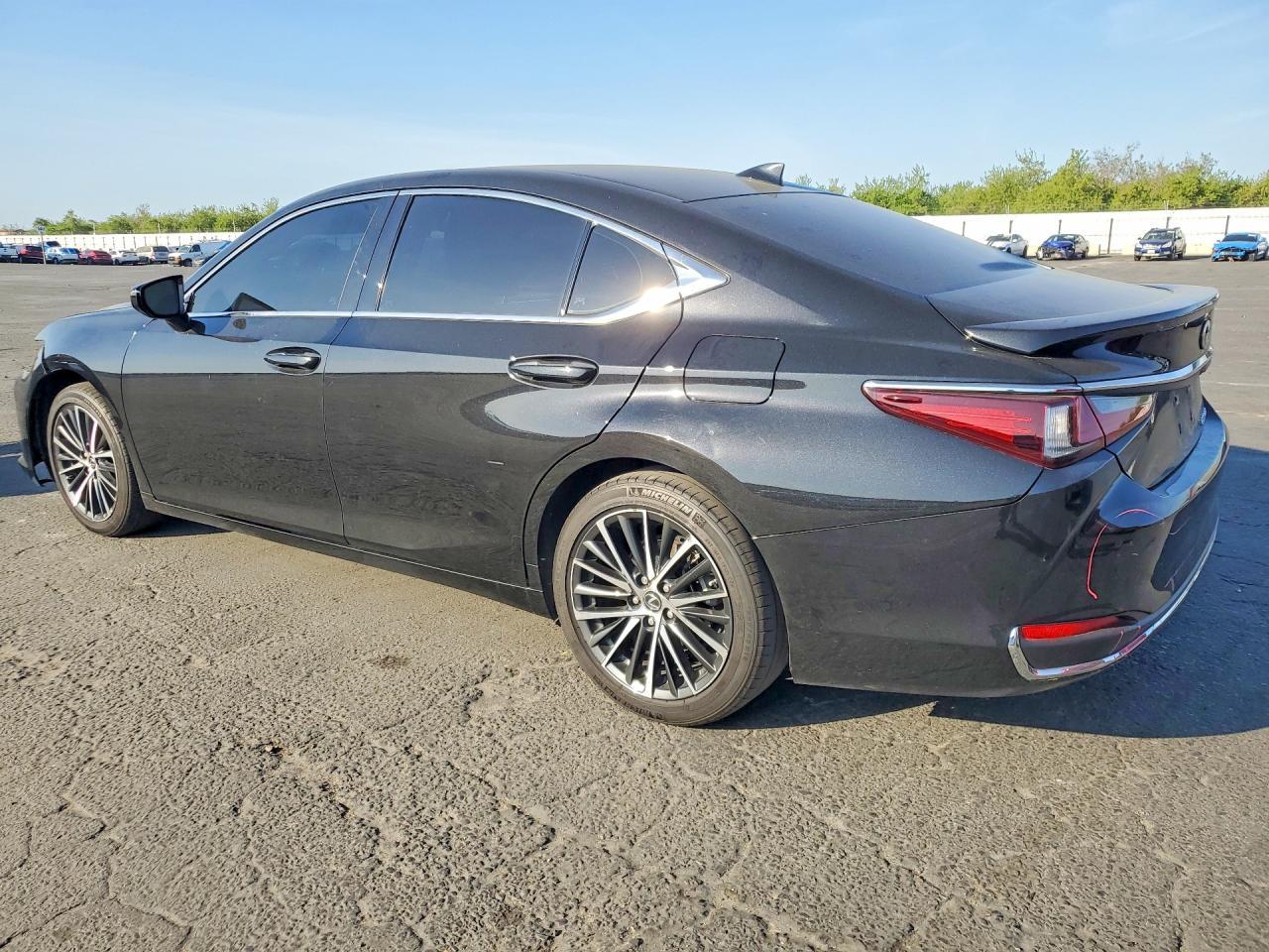 2024 LEXUS ES 300H