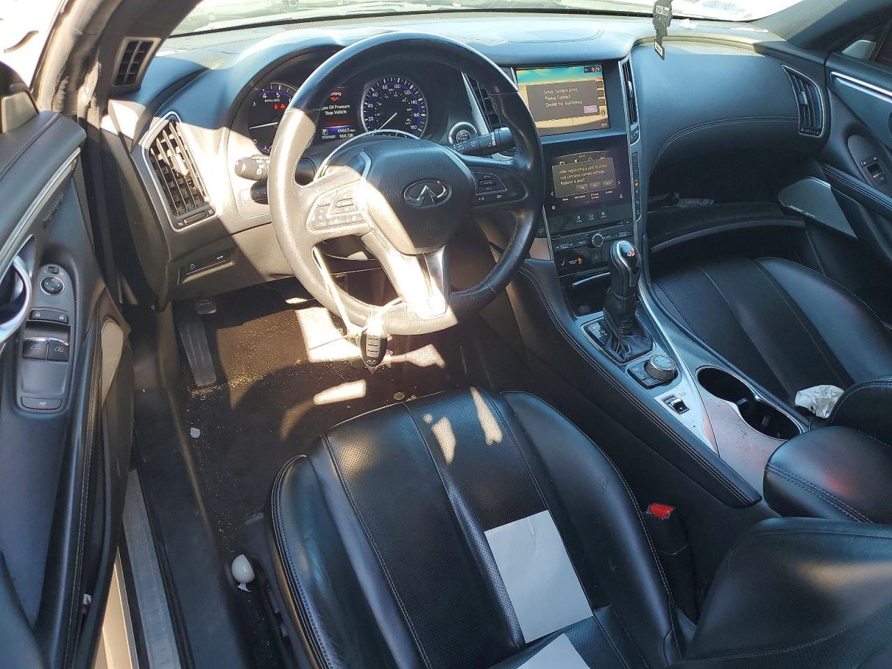2017 INFINITI Q60