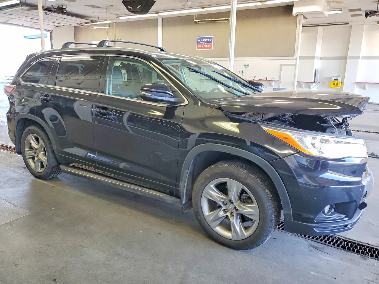 2015 TOYOTA HIGHLANDER
