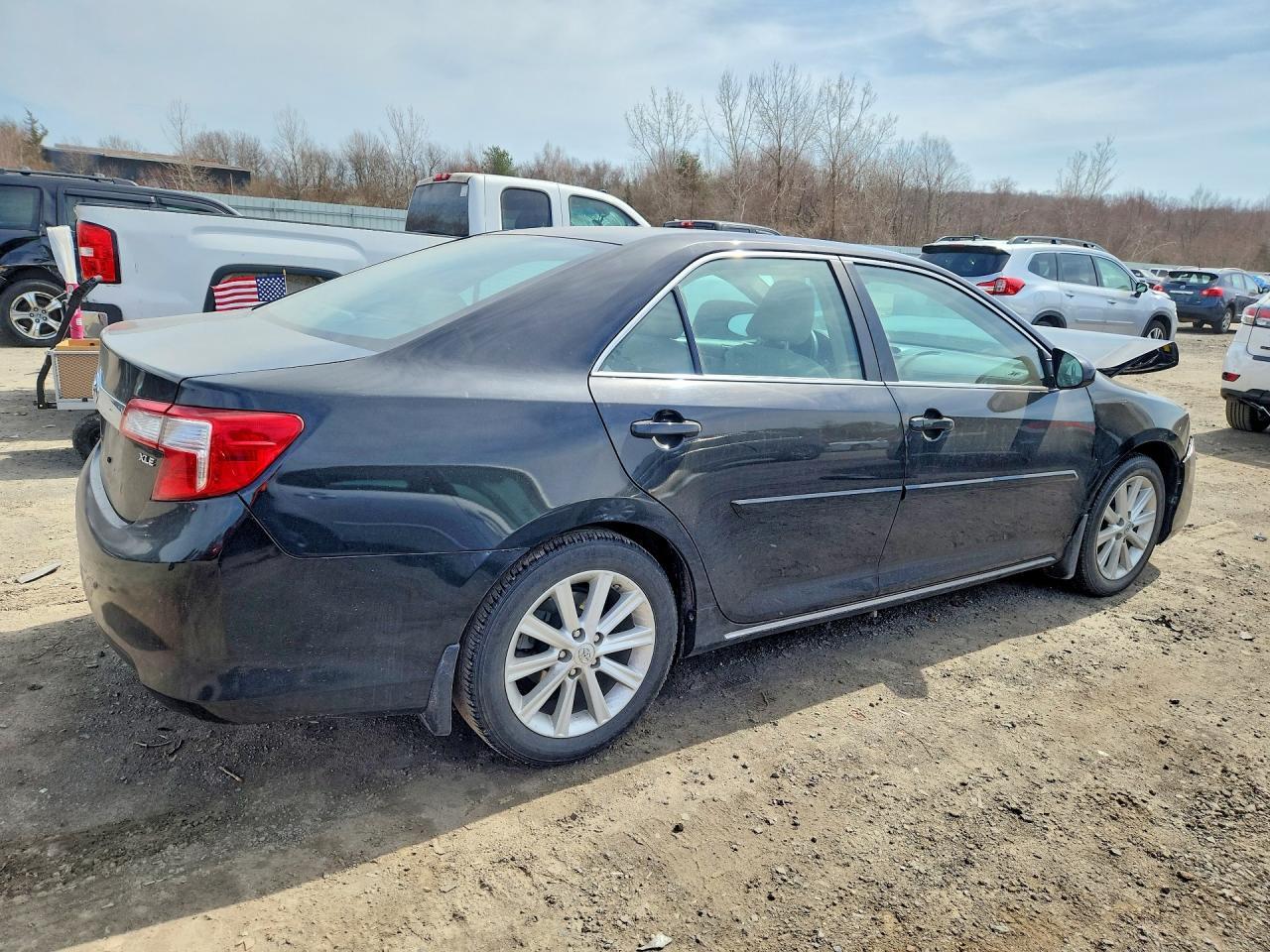 2012 TOYOTA CAMRY