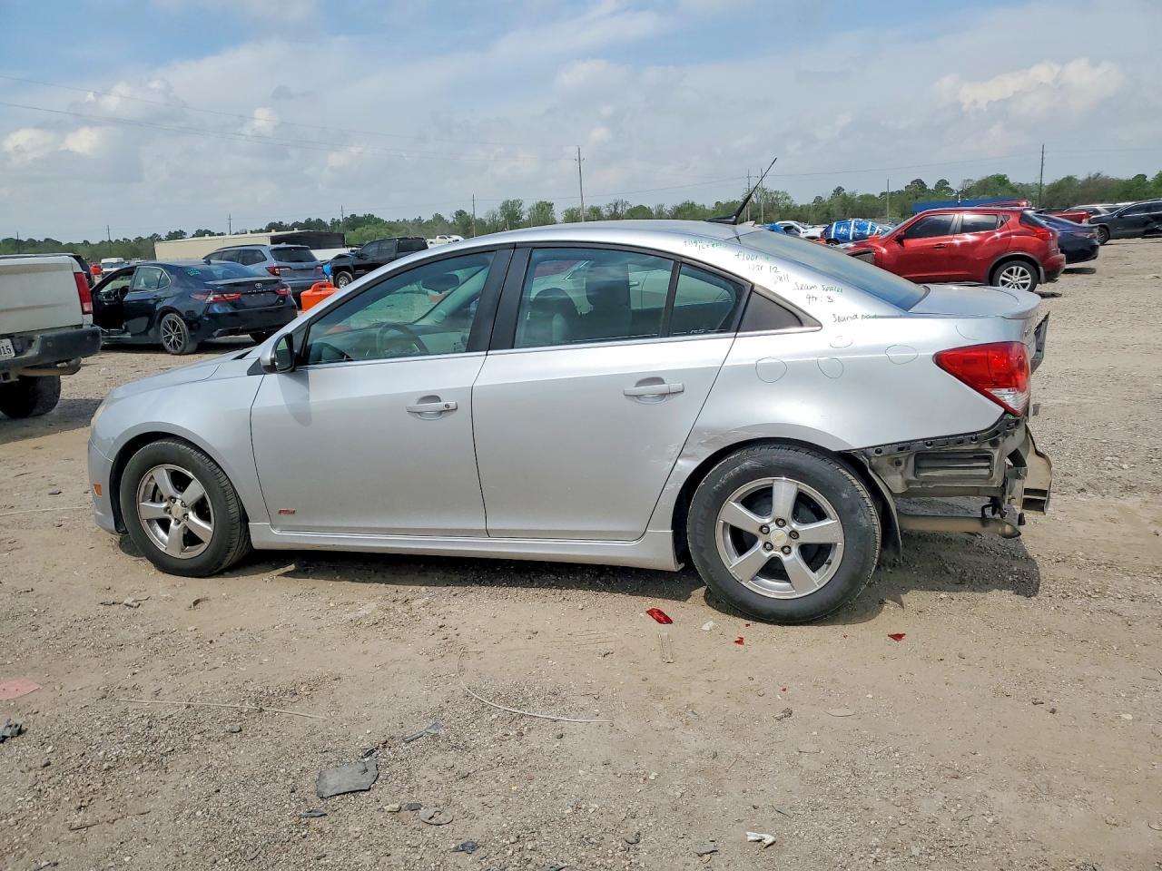 2011 CHEVROLET CRUZE