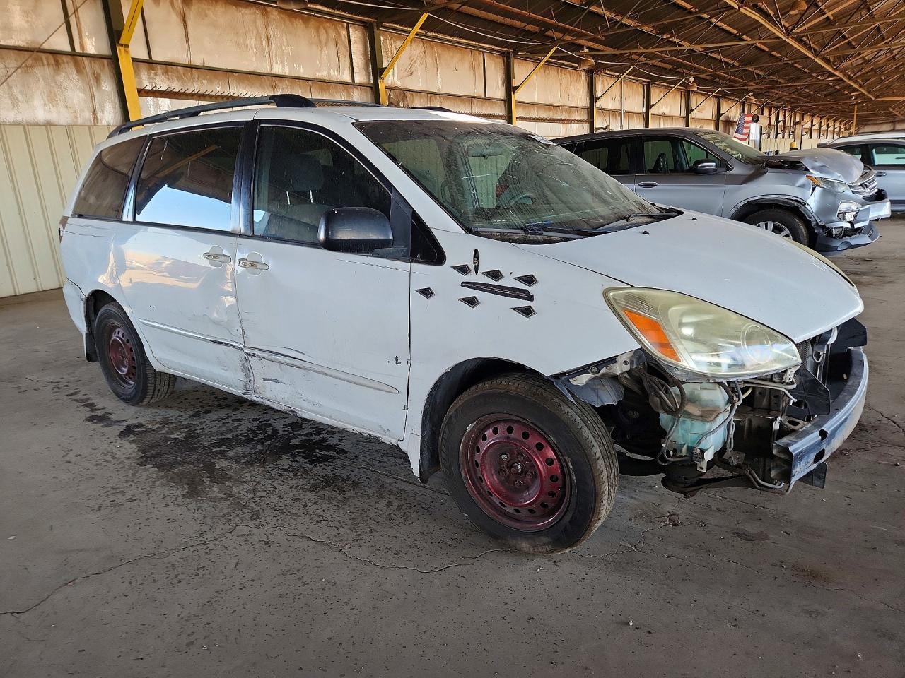 2005 TOYOTA SIENNA