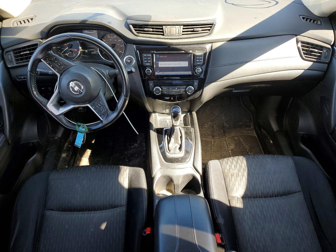 2017 NISSAN ROGUE