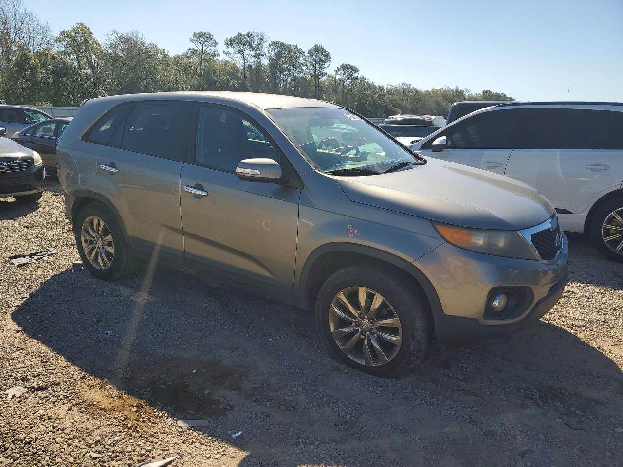 2011 KIA SORENTO