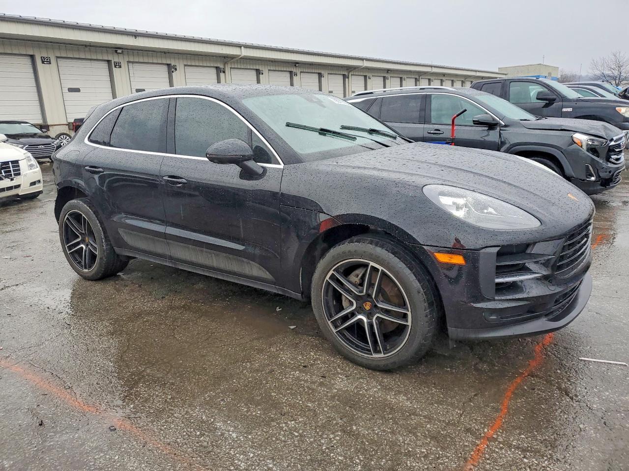 2021 PORSCHE Macan