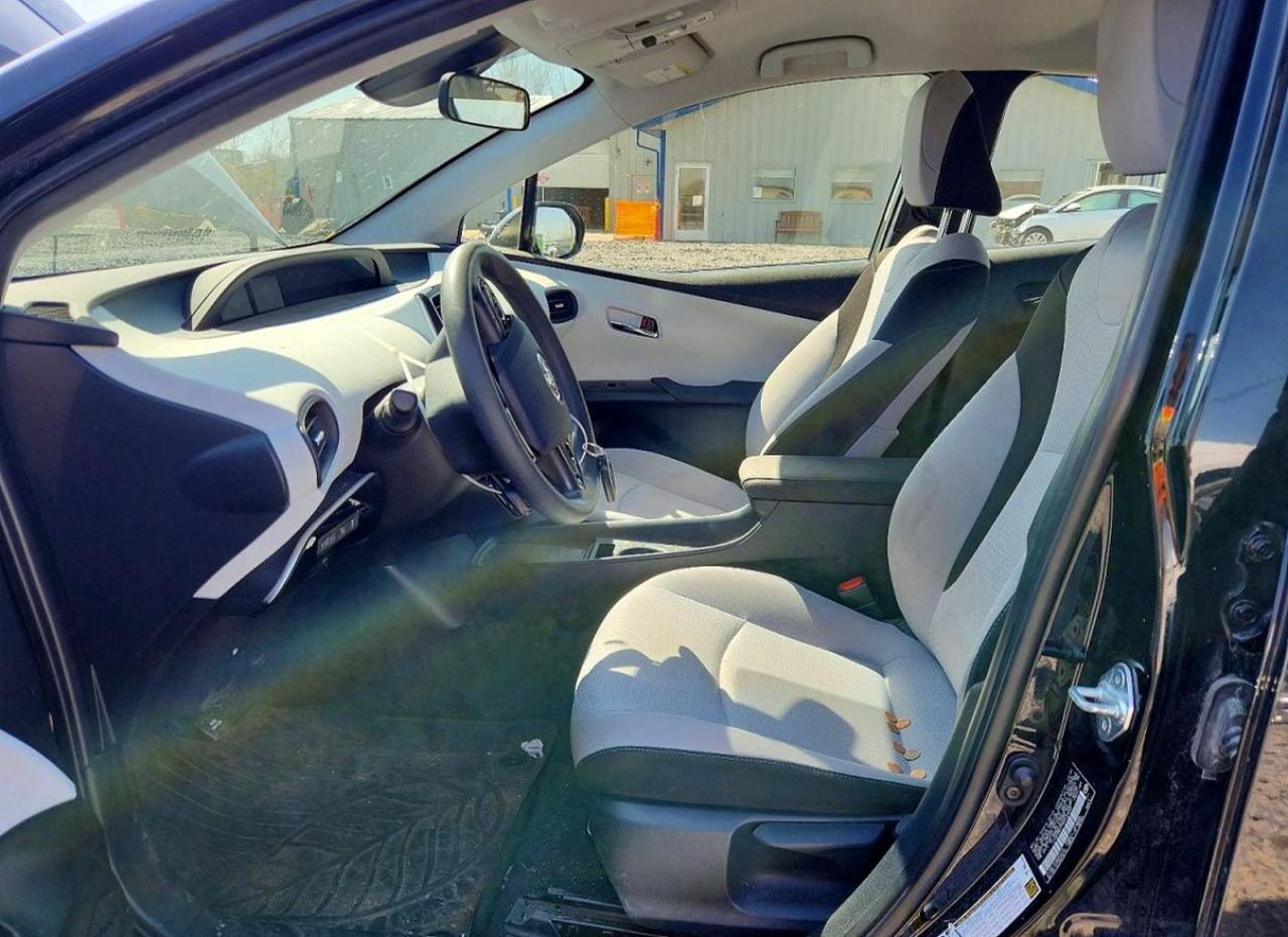 2021 TOYOTA PRIUS