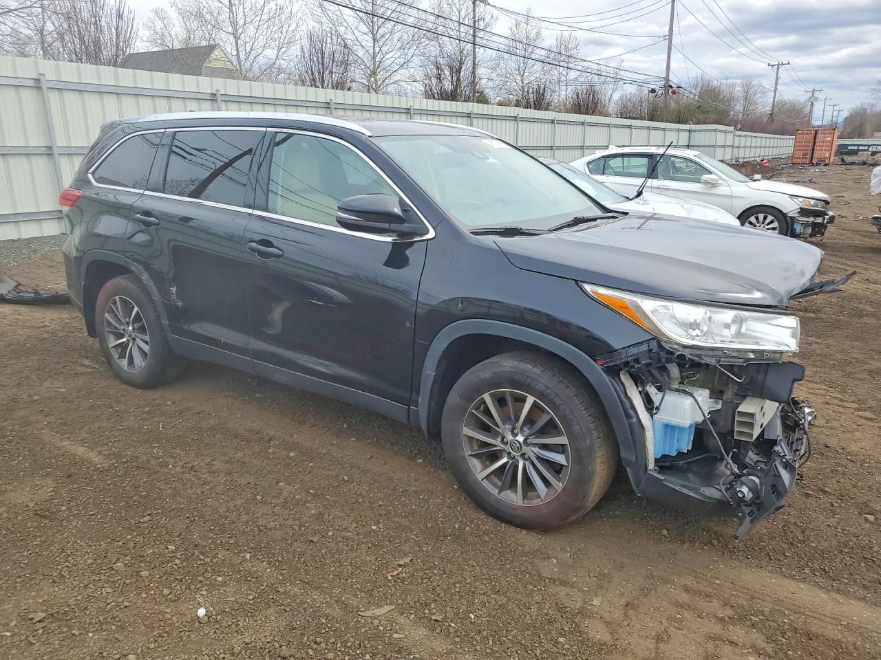 2019 TOYOTA HIGHLANDER