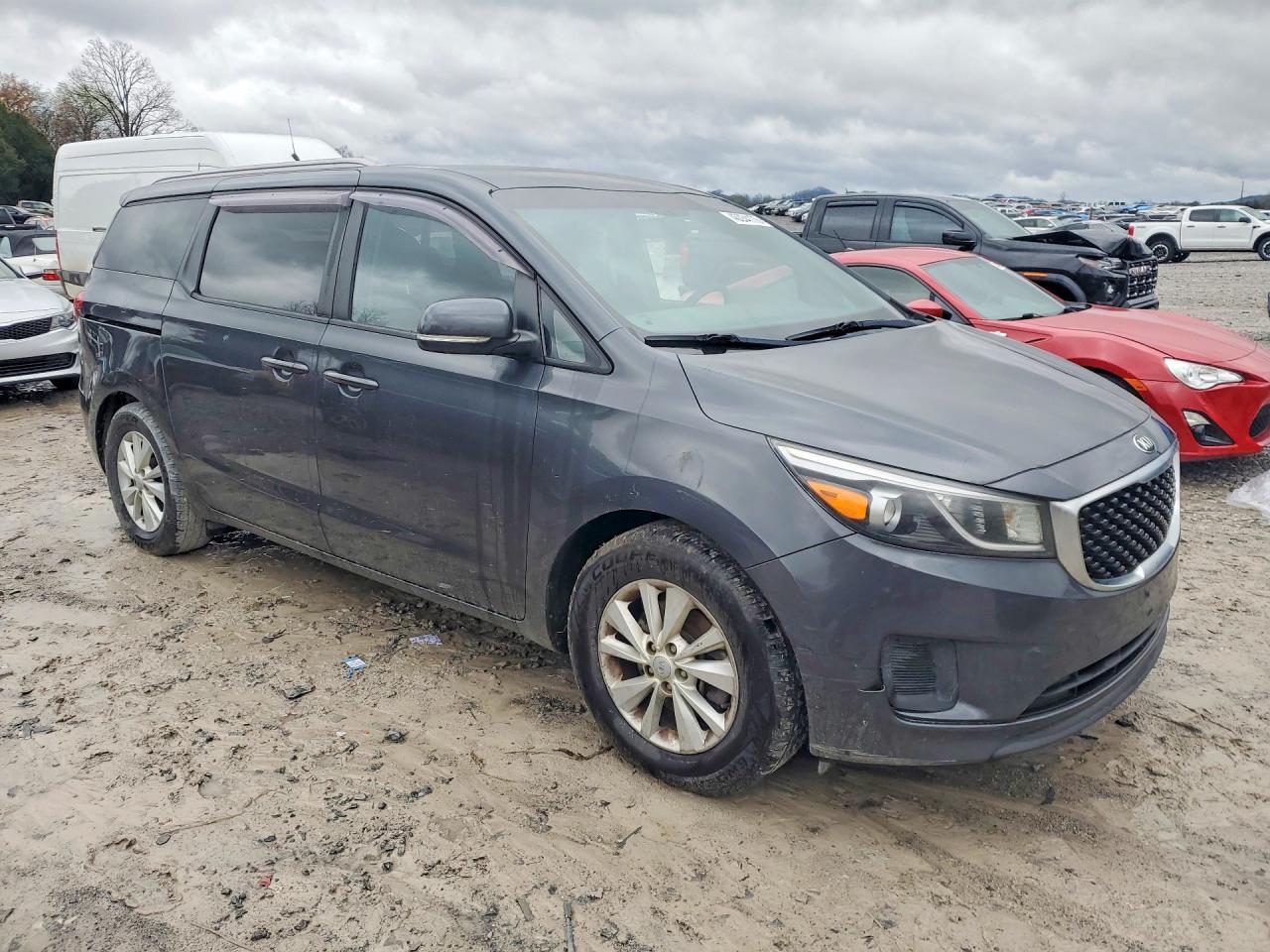 2016 KIA SEDONA