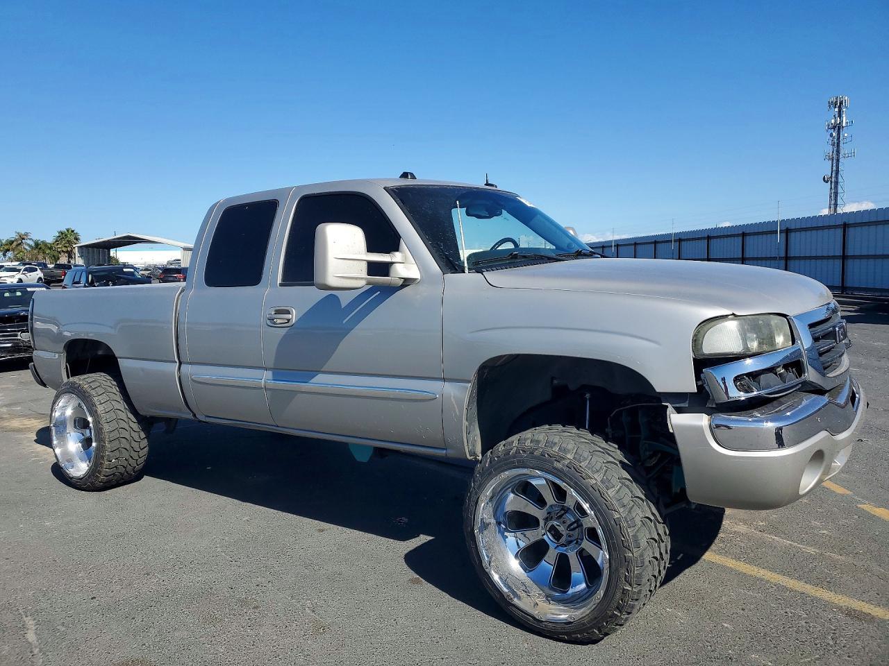 2004 GMC SIERRA 1500