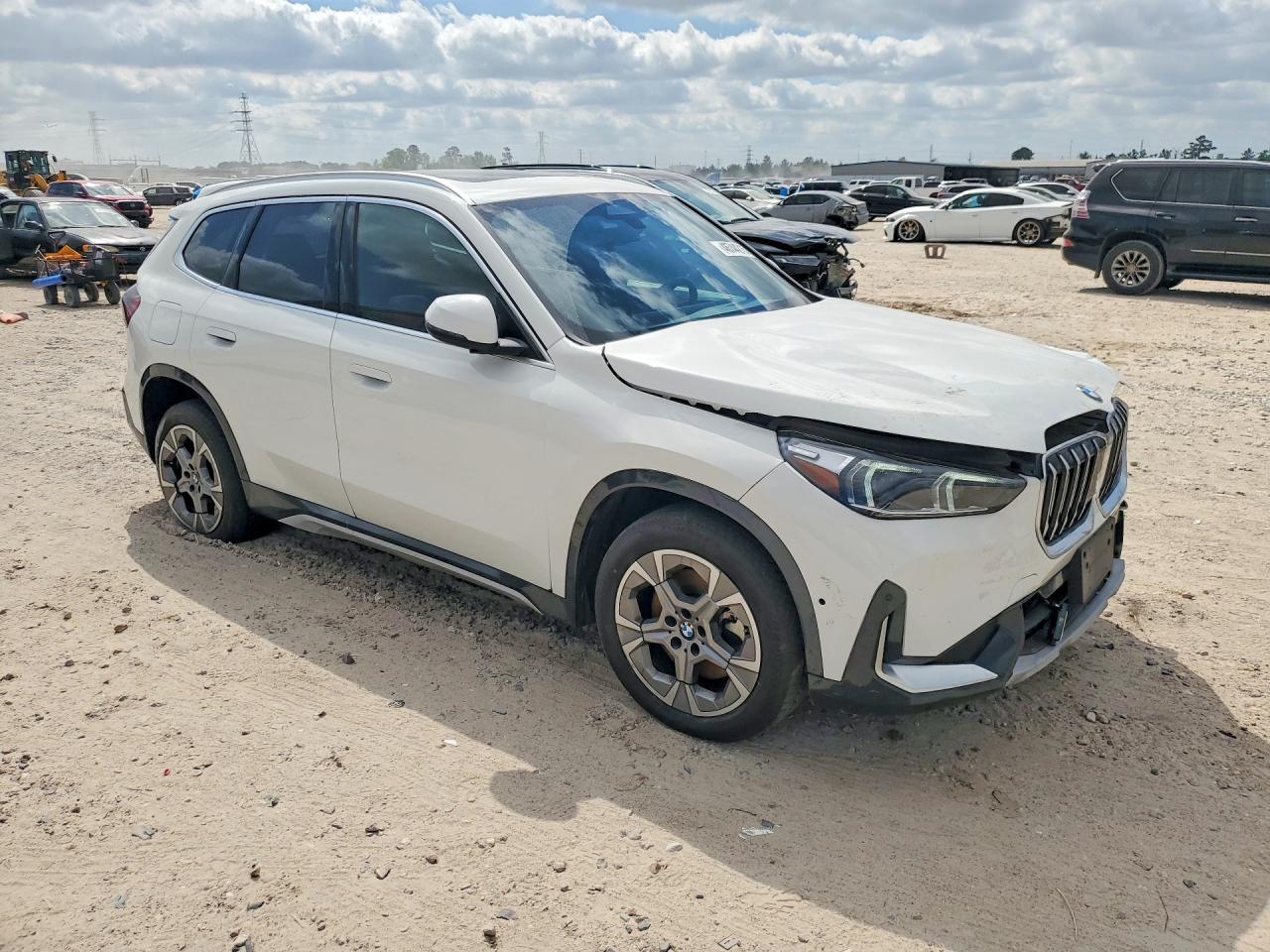 2025 BMW X1