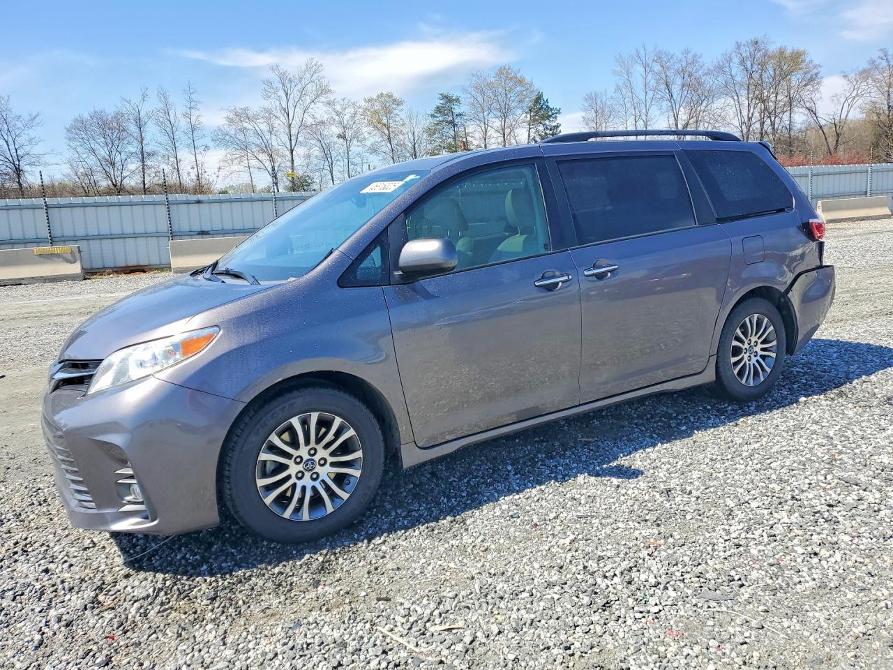 2020 TOYOTA SIENNA