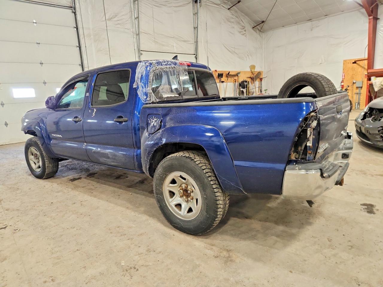 2015 TOYOTA TACOMA