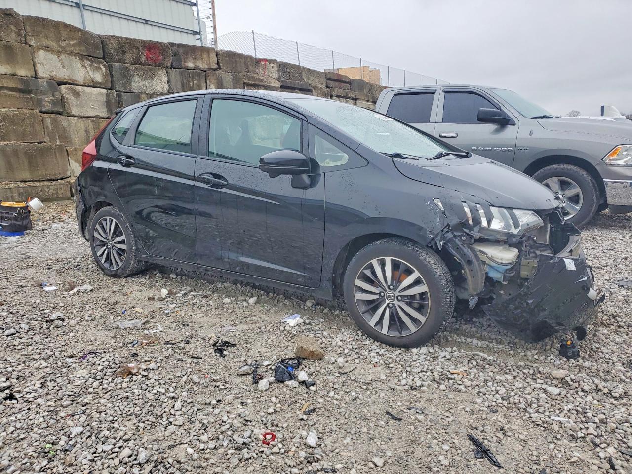 2017 HONDA FIT