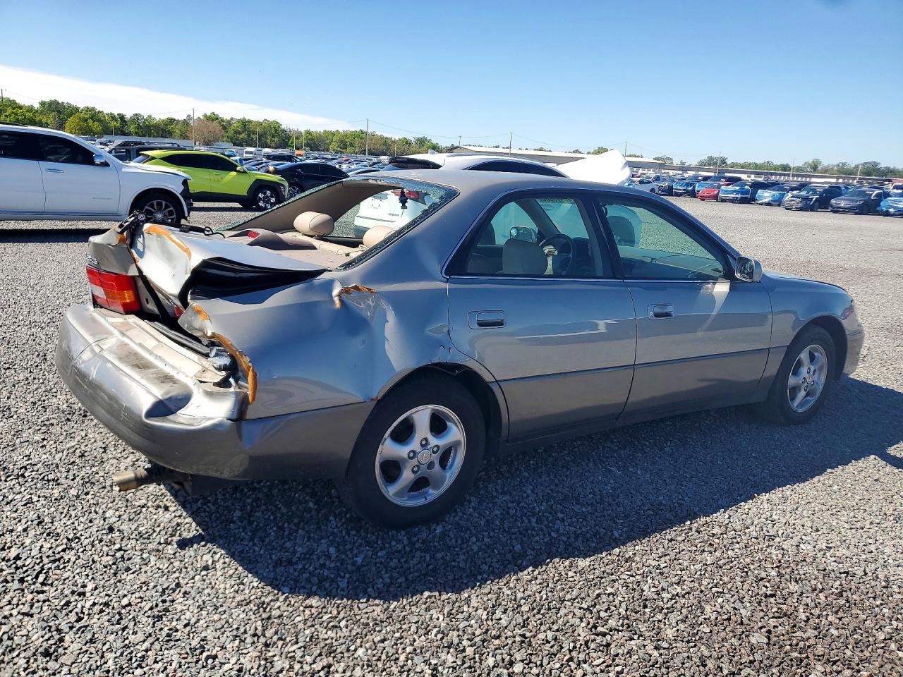 1999 LEXUS Es 300