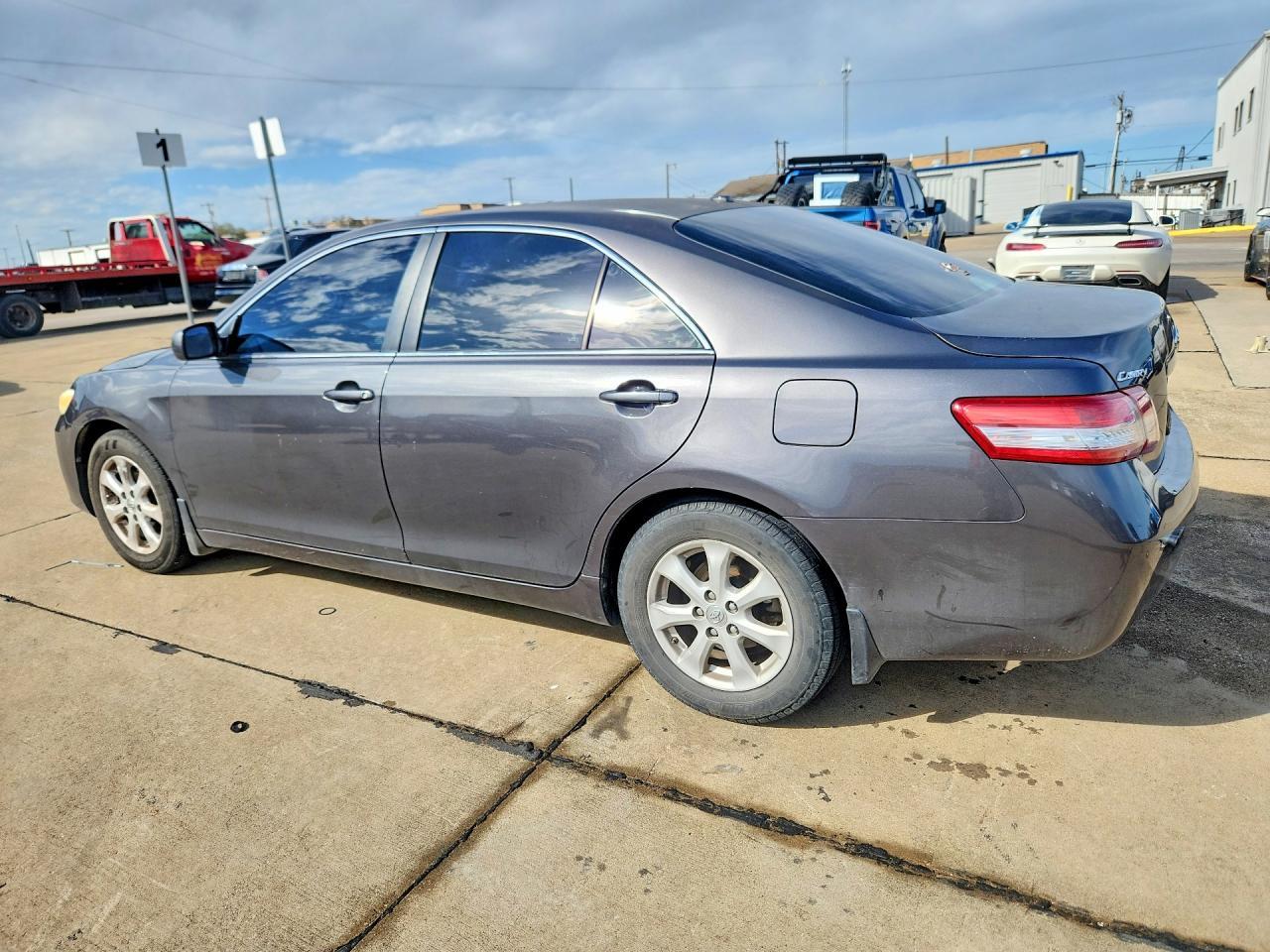 2011 TOYOTA CAMRY