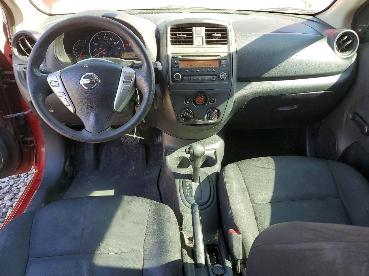2015 NISSAN VERSA