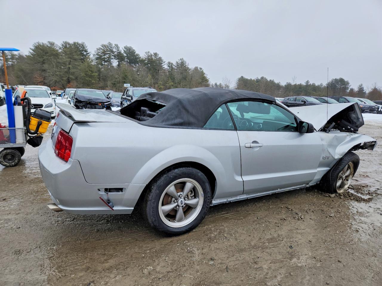 2006 FORD MUSTANG