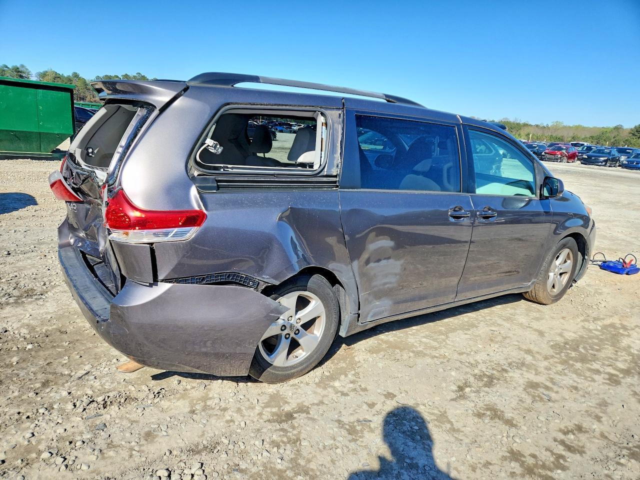 2013 TOYOTA SIENNA