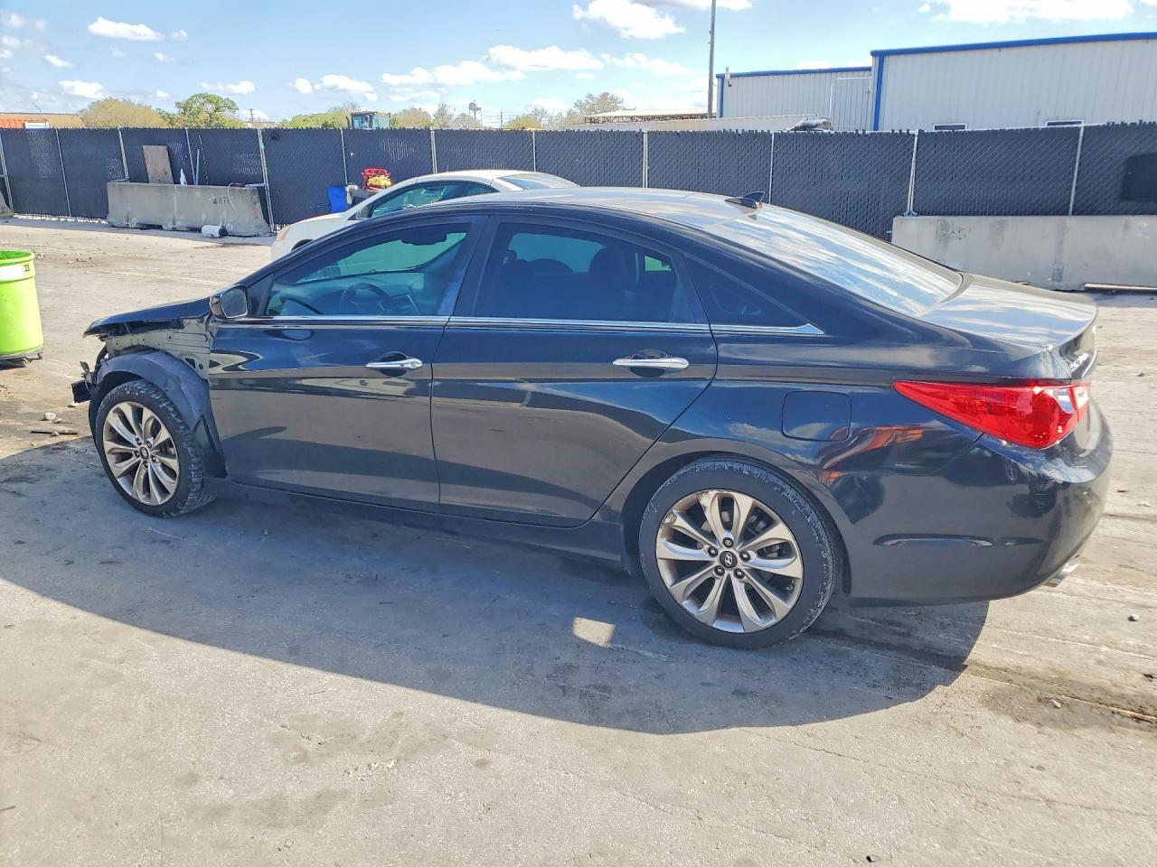 2013 HYUNDAI SONATA