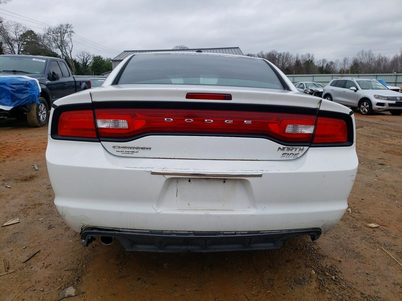 2011 DODGE CHARGER
