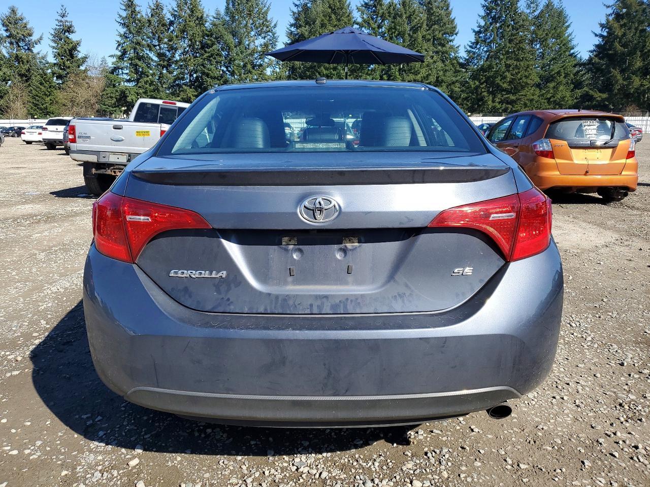 2017 TOYOTA COROLLA