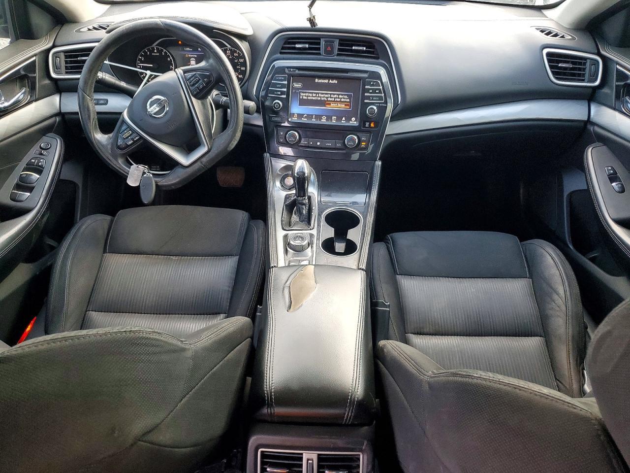 2017 NISSAN Maxima