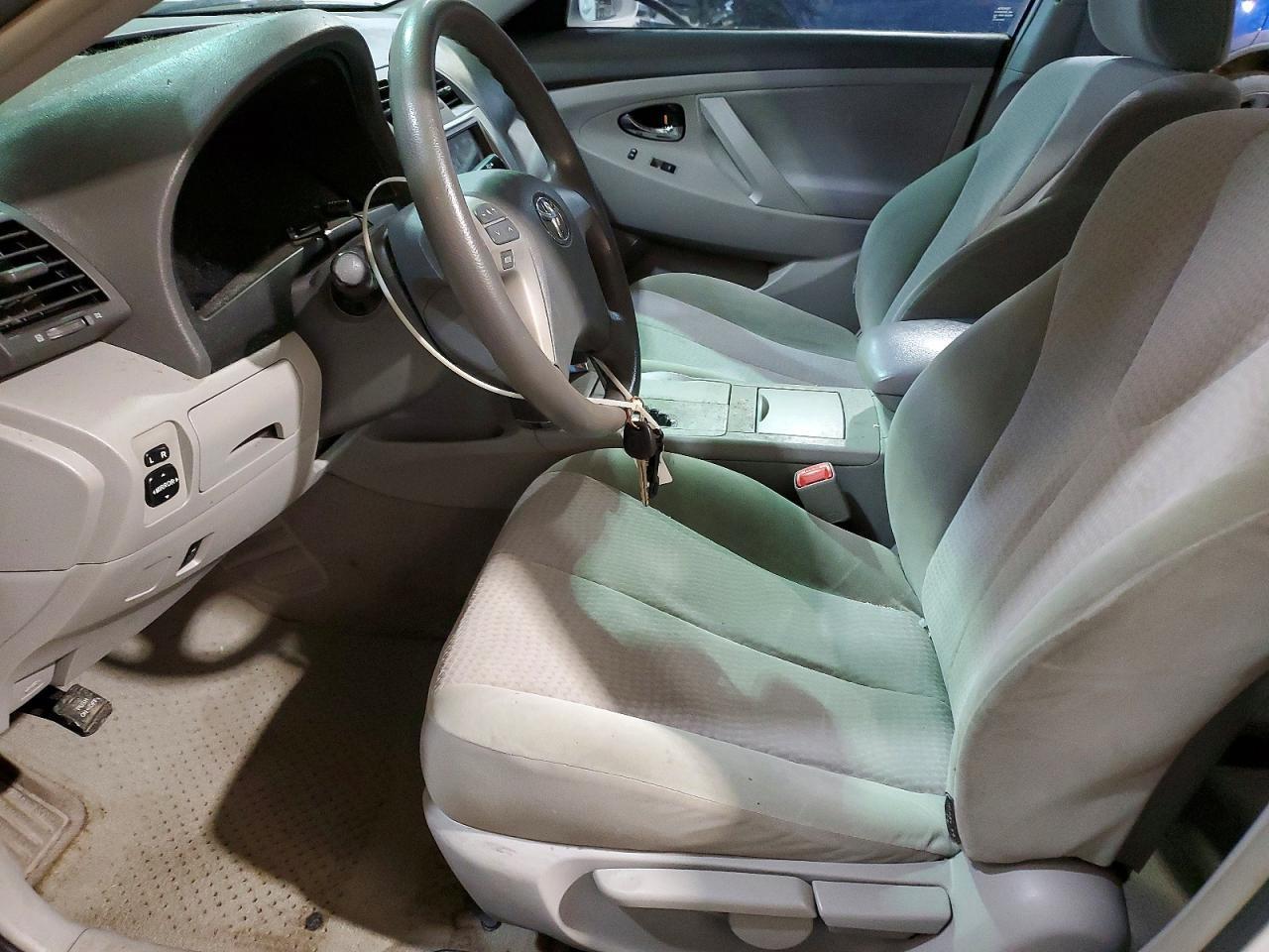 2011 TOYOTA CAMRY