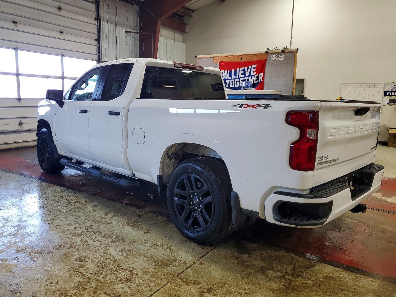 2024 CHEVROLET Silverado